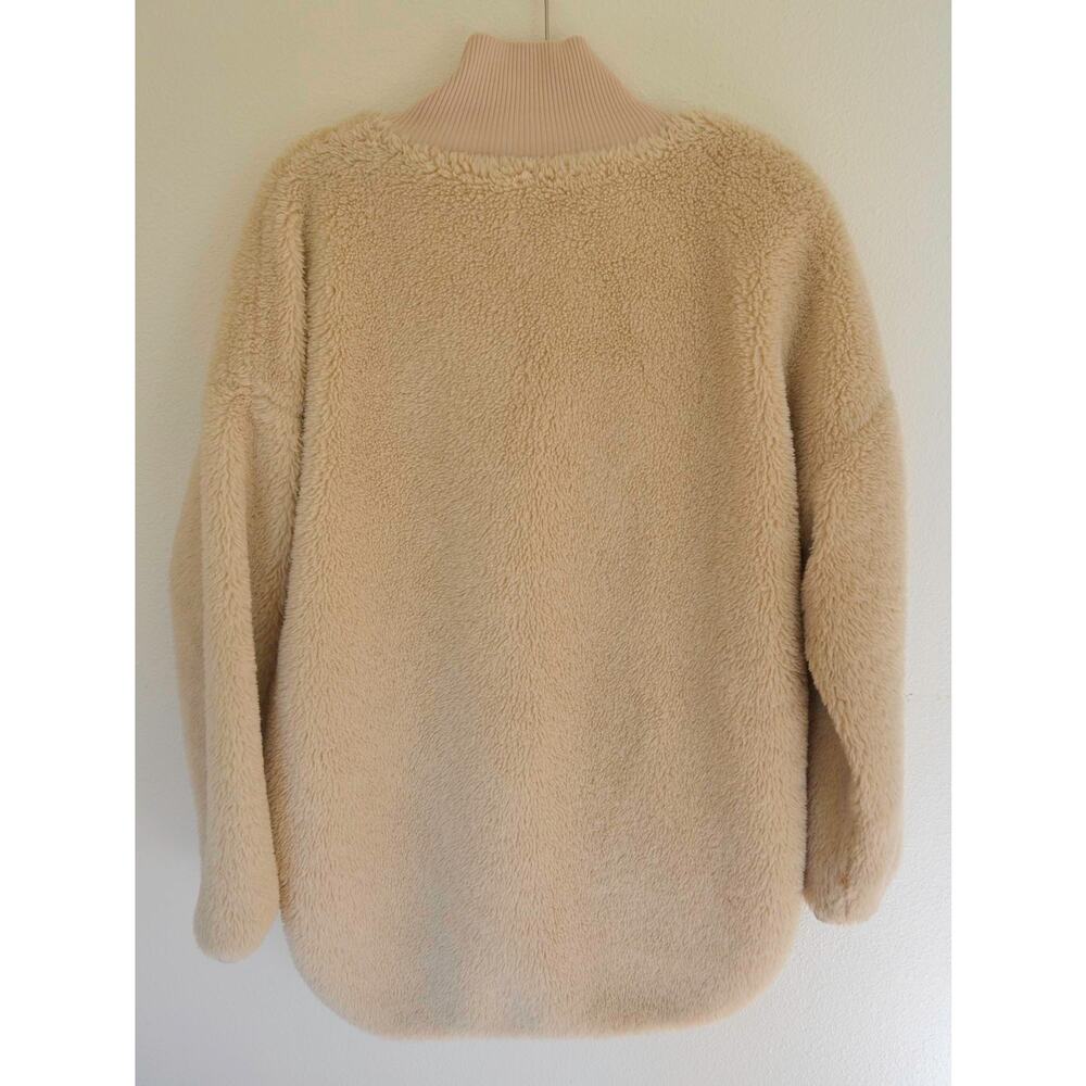 Varley Marney Oversized Fuzzy Jacket Size Medium - Picture 5 of 5